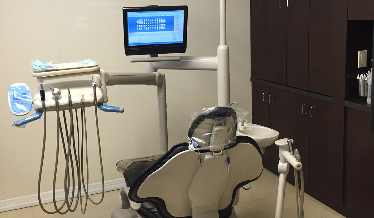 Latest generation dental chair and equipment